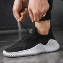 Sports mesh shoes
