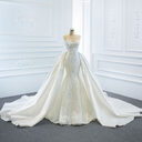 The Wedding Dress Wears Two Fishtail Tail Tube