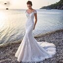 Princess Bride Mermaid Wedding Dress White Trailing Perspective