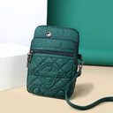 Strapped Shoulder Bags Are Fashionable In Europe