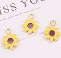 Keychain Accessories Cute Flower Clothes Badge Ornaments
