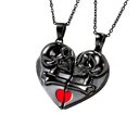 Punk Retro Skull Pendant Halloween Necklace Heart-shaped Magnetic