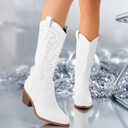 White Knight Boots Fashion Embroidered Pointed Toe Square