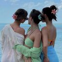 Frosted Holiday Side Grab Barrettes