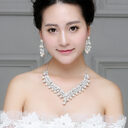 White pearl necklace diamond suit bride wedding accessories