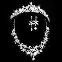 three sets of crystal flower necklace