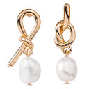 Pearl ear-rings