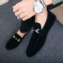 Casual shoes peas