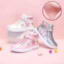 Older kids' sneakers