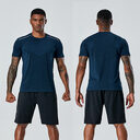 Quick-drying T-shirts for men and women