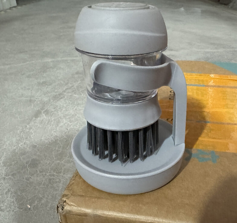Automatic Liquid Adding Cleaning Brush Multifunctional Kitchen Pot