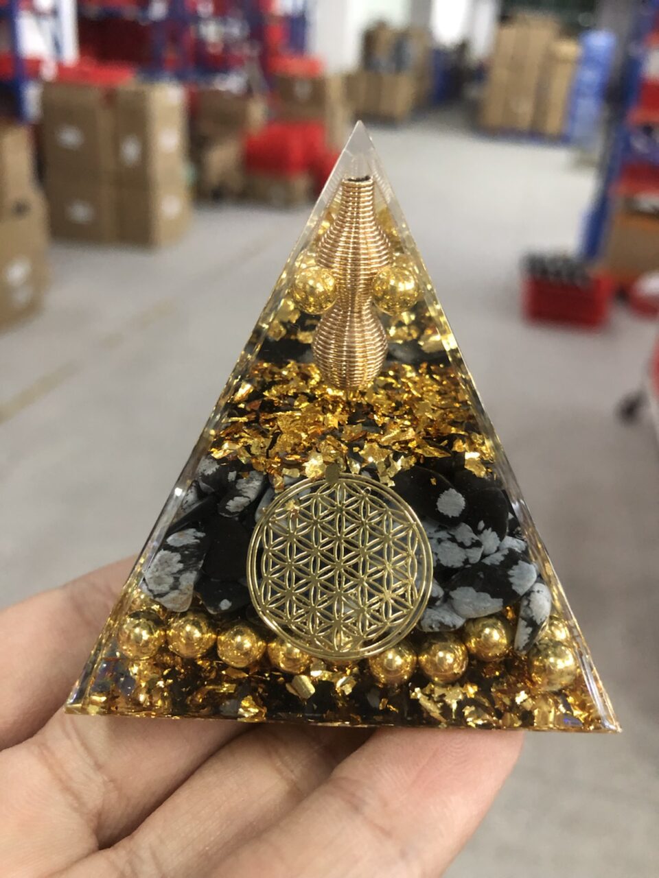Reiki Orgonite Energy Orgon Pyramid Gathering Fortune Helping