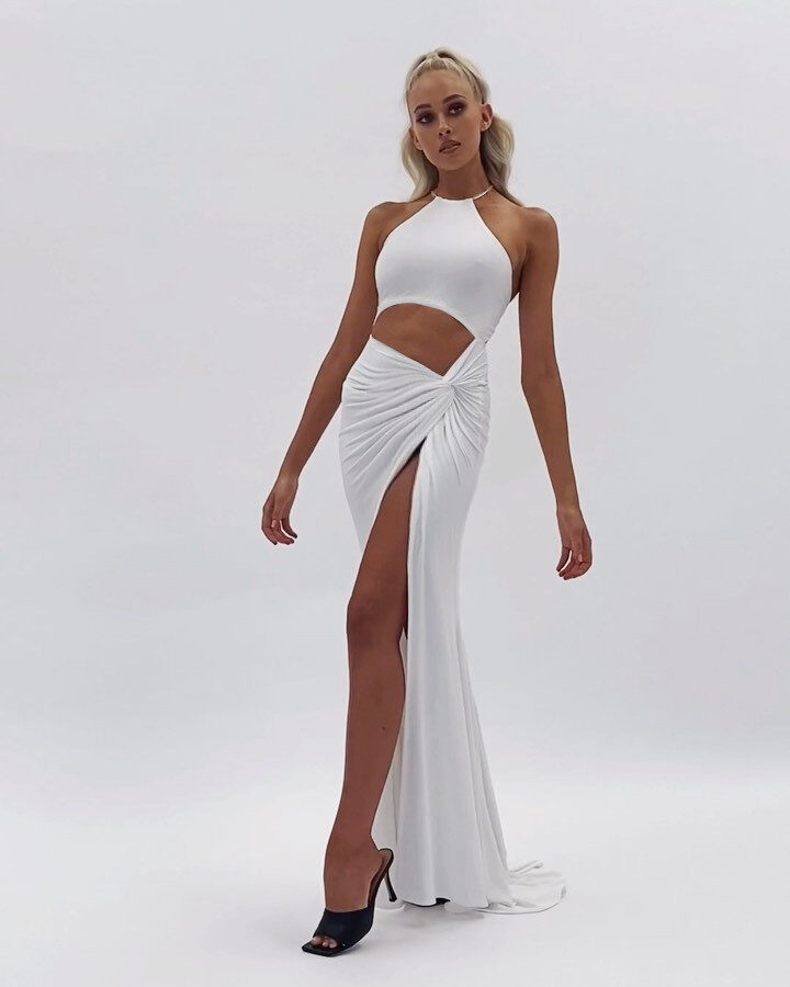 Women's Sexy Fashion Halter Neck Cutout Lace-Up Long