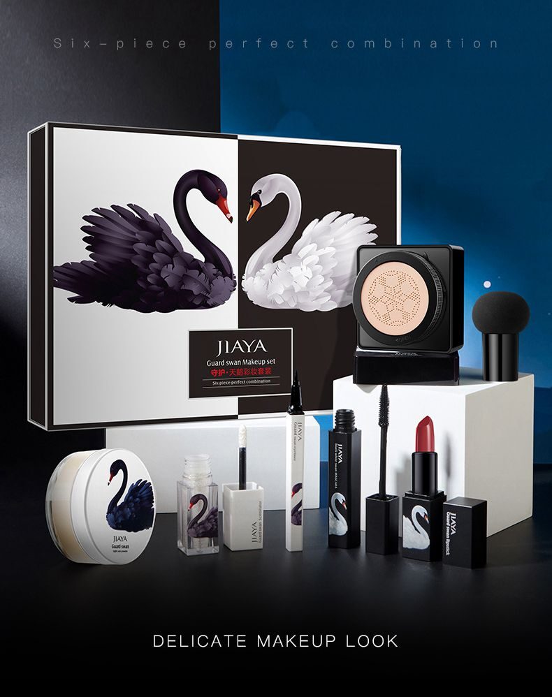 Black And White Swan Makeup Set Cushion bb