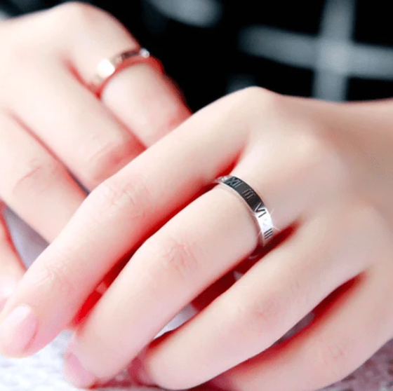 Roman Numerals With Diamond Couple Rings 18K Rose