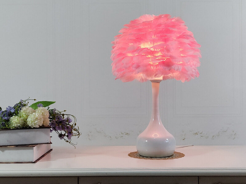 Luxury Feather Table Lamp Bedroom Bedside Light Nordic