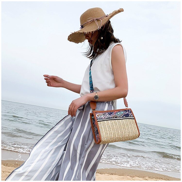 Fashion Woman Bag Retro Ethnic Wind Straw Beach