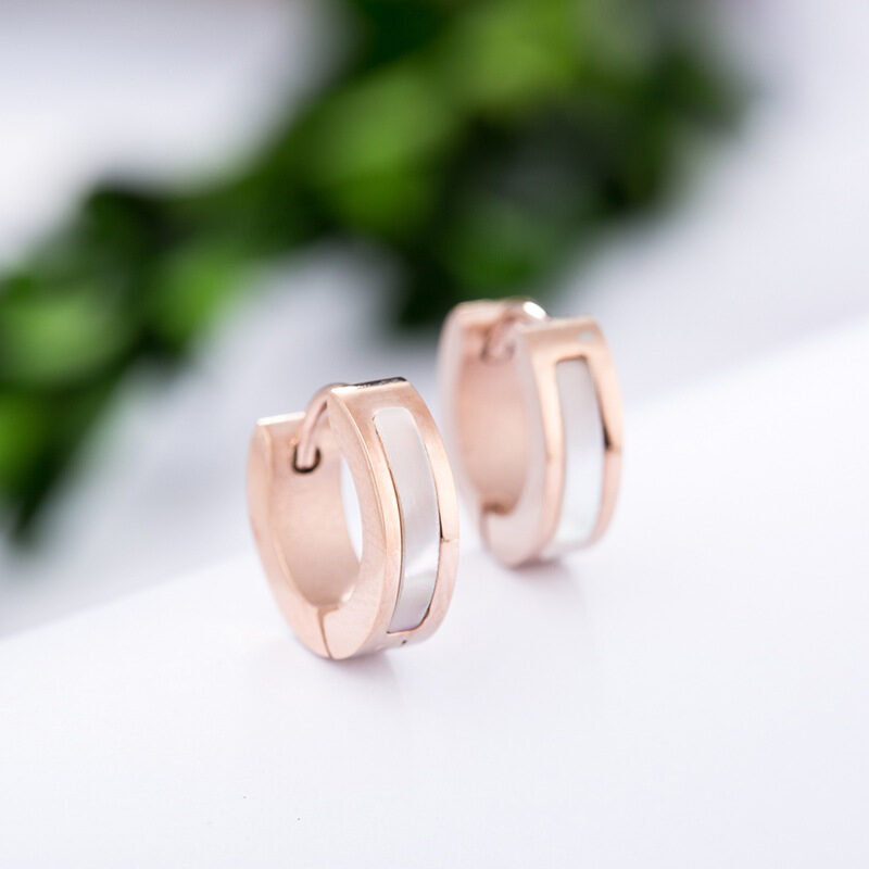 Earrings Black Eound