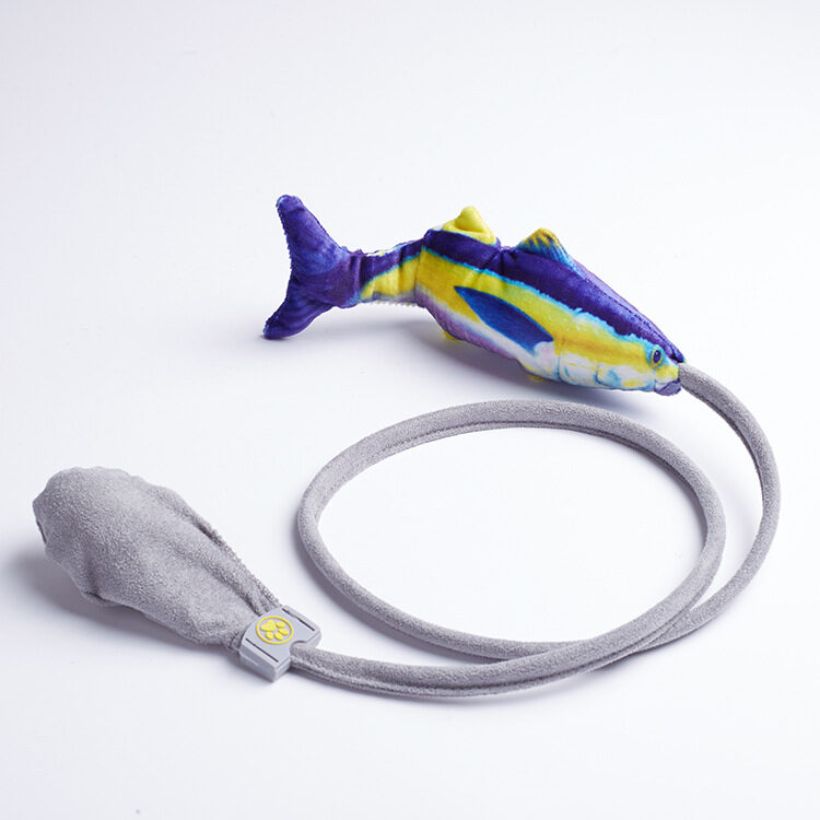 Creative Pet Funny Cat Artifact Simulation Fish Toy