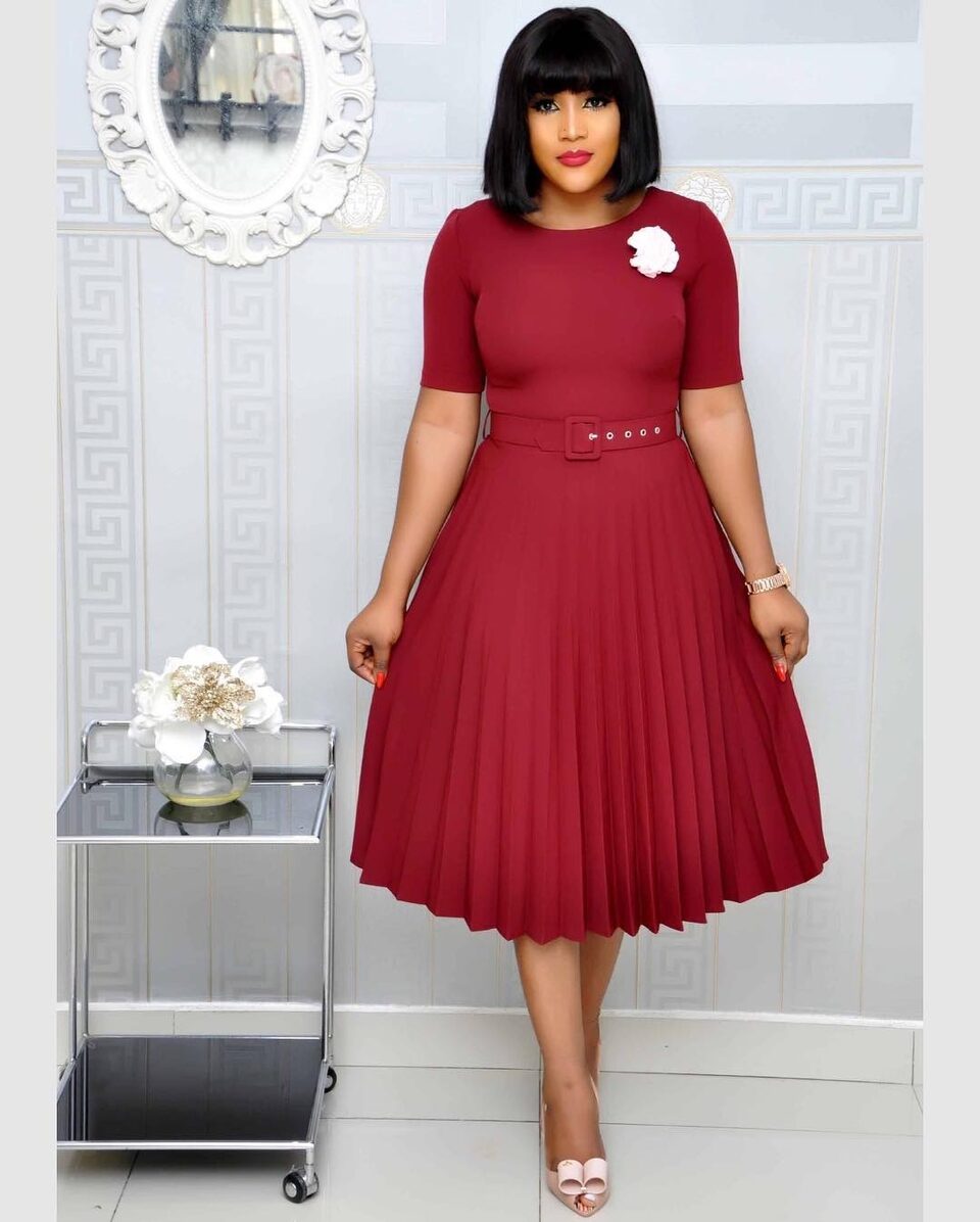 Round Neck Plus Size Mother's Dress Female Pleated