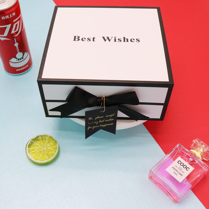 Clamshell Gift Box Lipstick Cosmetics White Packaging Square