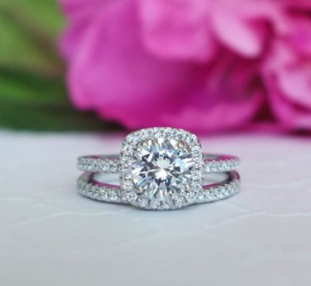 Couple Rings Wedding Engagement Fashion Ladies Inlaid Diamond