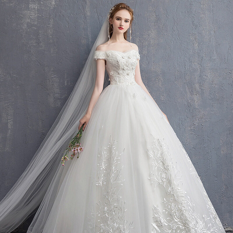 One-shoulder Bride Was Thin