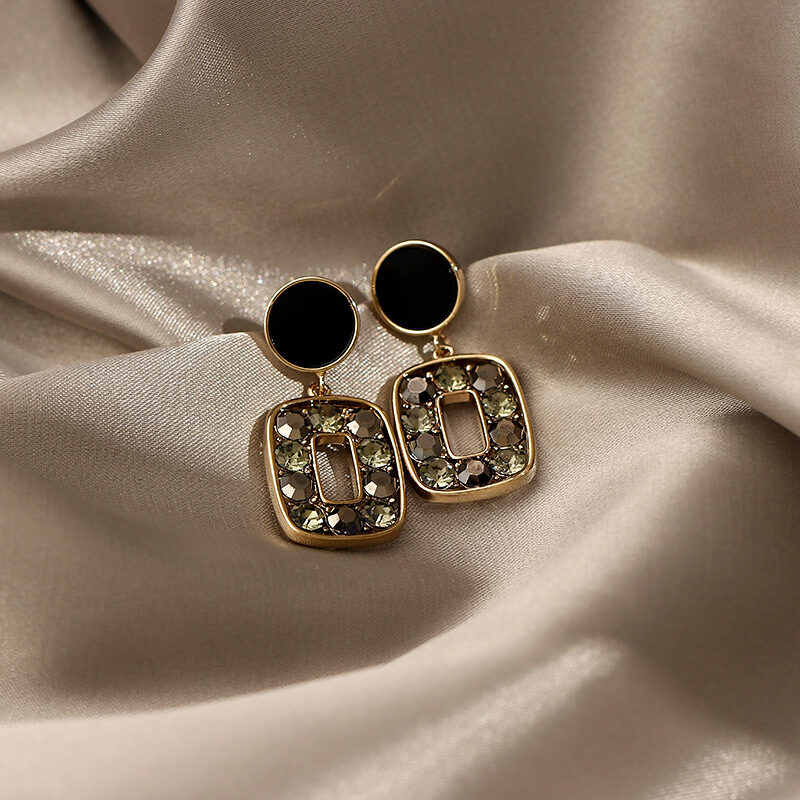 Temperament Earrings Net Red Women