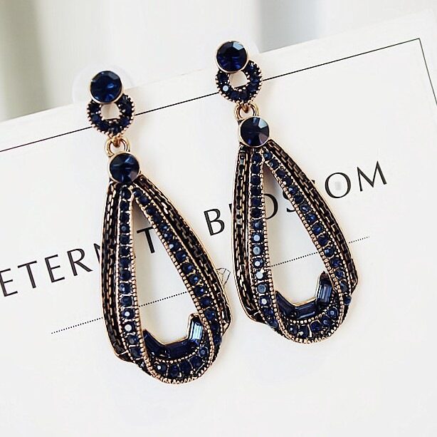 Retro Diamond Irregular Water Drop S925 Silver Stud