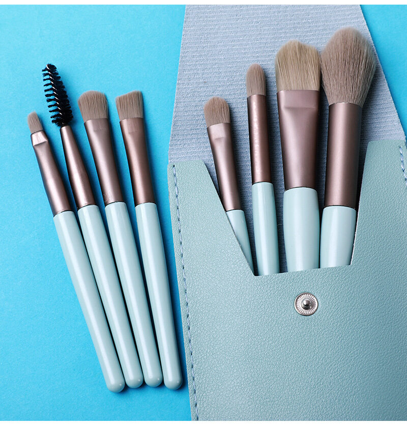Portable Makeup Brush Soft Hair Tool
