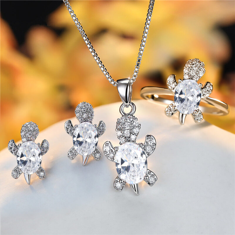 Fashion Oval Zircon Pendant Turtle Shape Necklaces