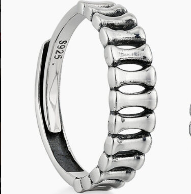 Rings Couple Models Pair Of Silver Niche Design