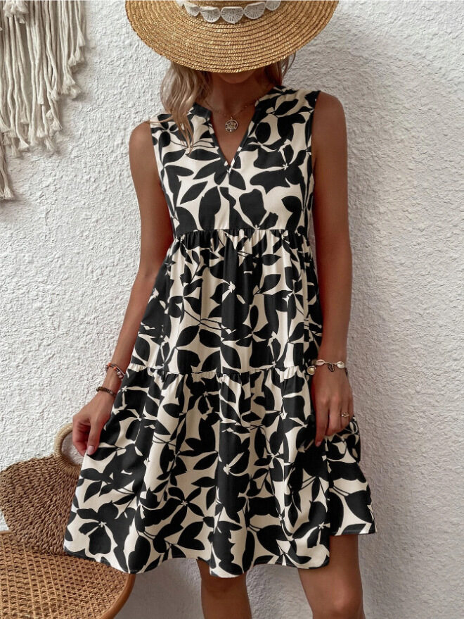 Bohemian Dresses Summer Beach Fashion Loose V-neck Pleated