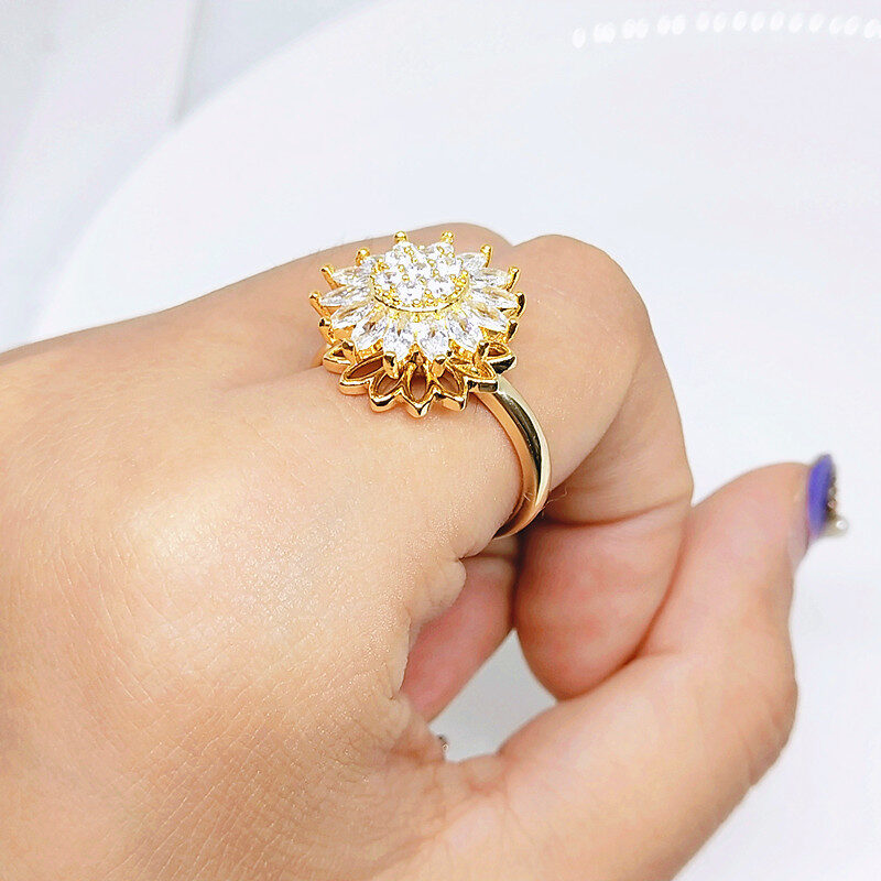 Rotating Sunflower Full Diamond Ring