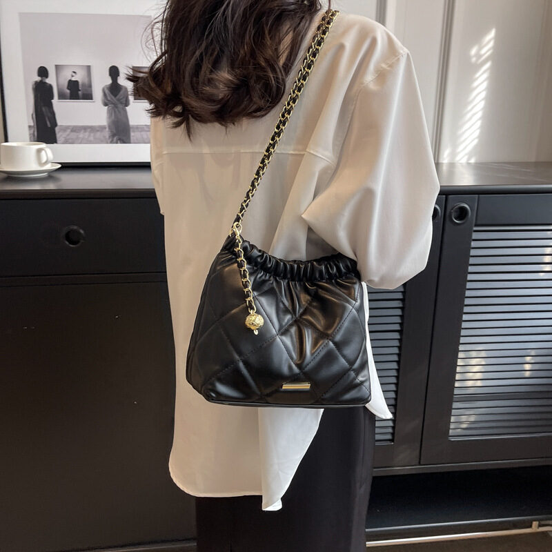 Casual Rhombus Shoulder Bag Chain Messenger Small Bucket