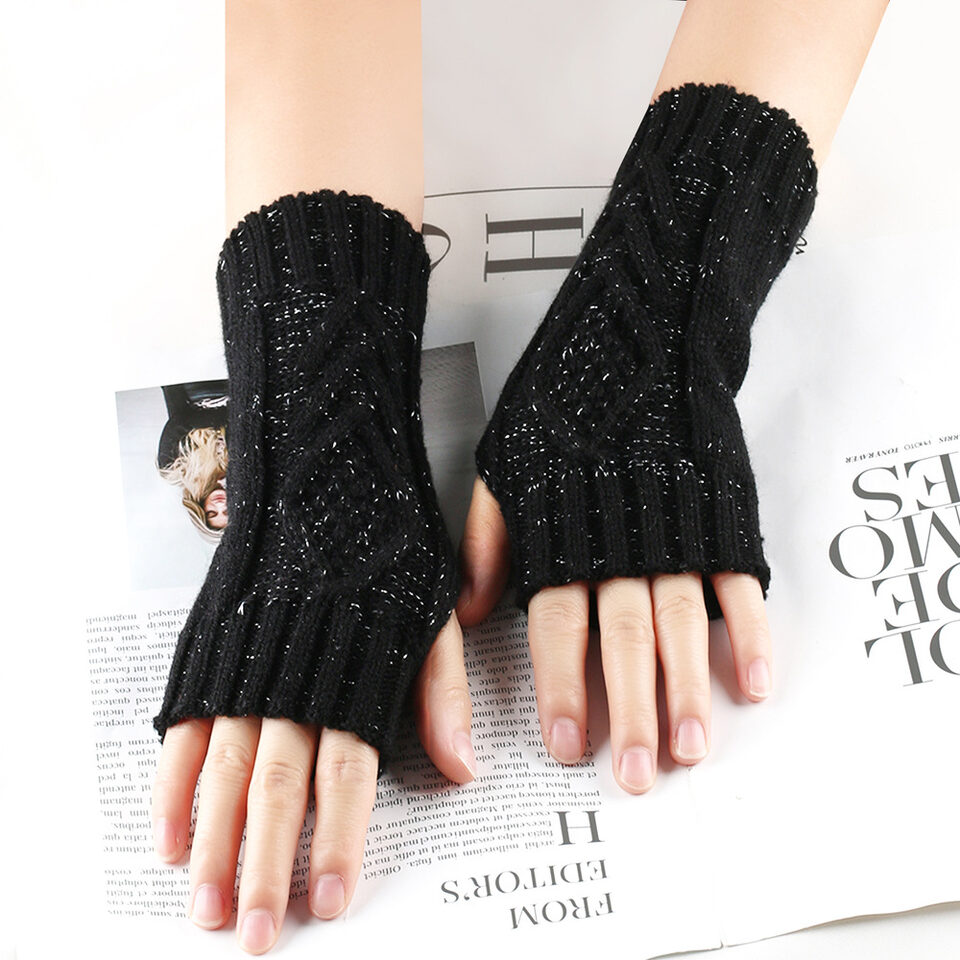 Shiny Silver Silk Knitting Wool Gloves Diamond-shaped Missing