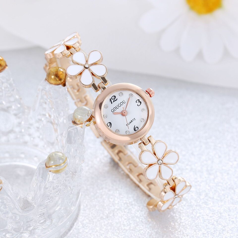 Women's Bracelet Watch Flower Disk Two-piece Set