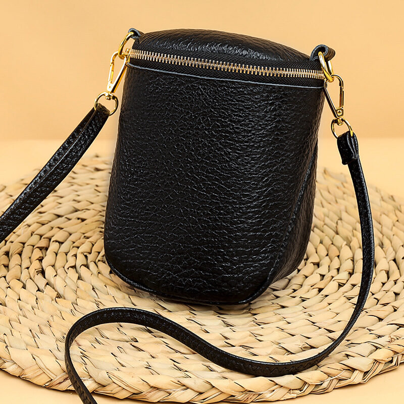 High-quality Leather Mobile Phone Bag Korean Style Shell