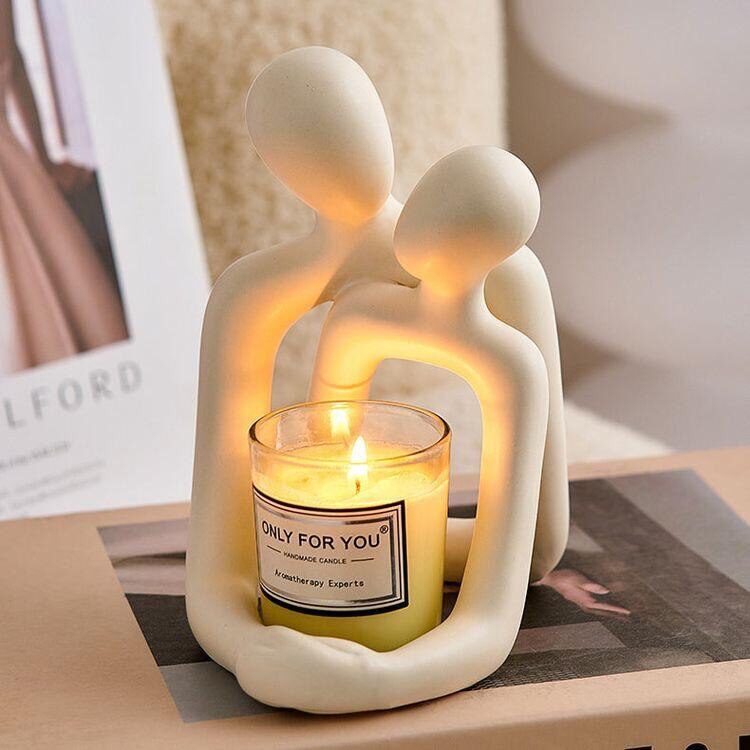 Heartwarming Loving Couple Resin Statue - A Timeless
