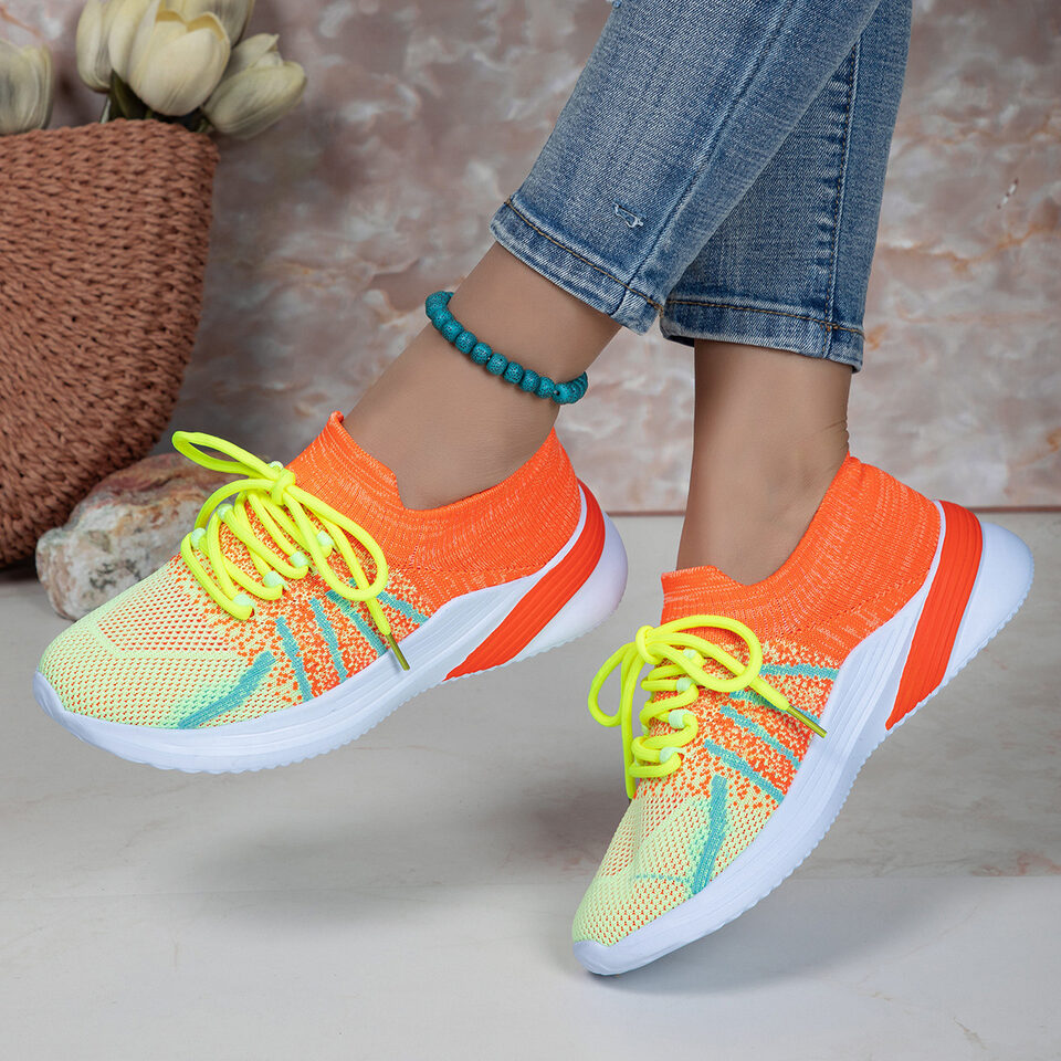 New Lace-up Sports Shoes Women Color-matching Breathable Mesh