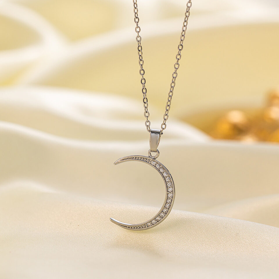 Stainless Steel Necklace Women's Fashion Copper-plated Gold Pendant