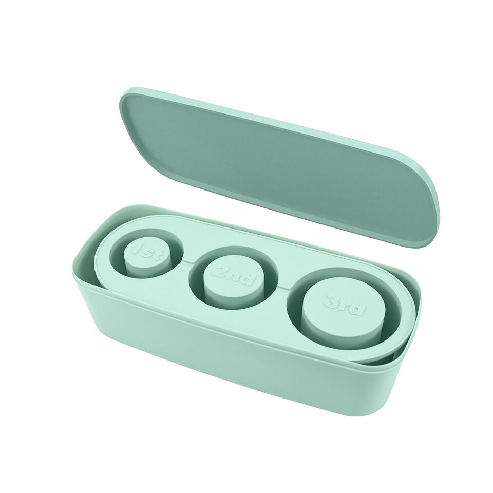 Home Gadget Molded Silicone Ice Tray Cube Maker