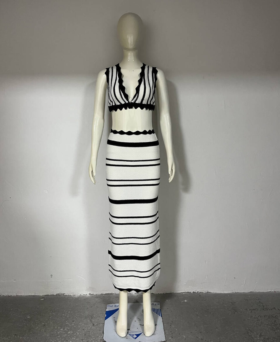 2pcs Striped Bikini Casual Vest Sling Top Suit