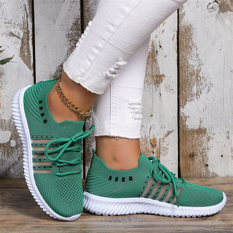 Casual Lace-up Mesh Sneakers Breathable Flying Woven Round