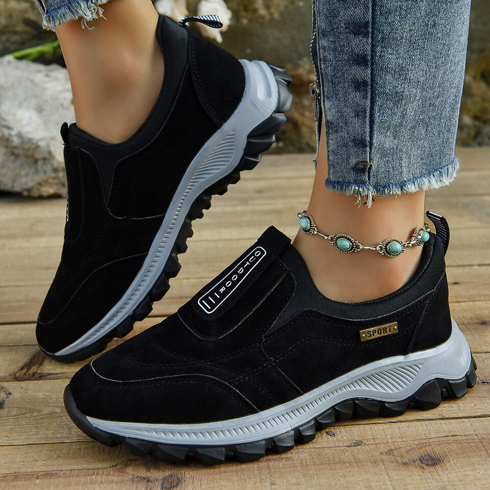 Outdoor Slip-on Sports Shoes Comfortable Walking Running Sneakers