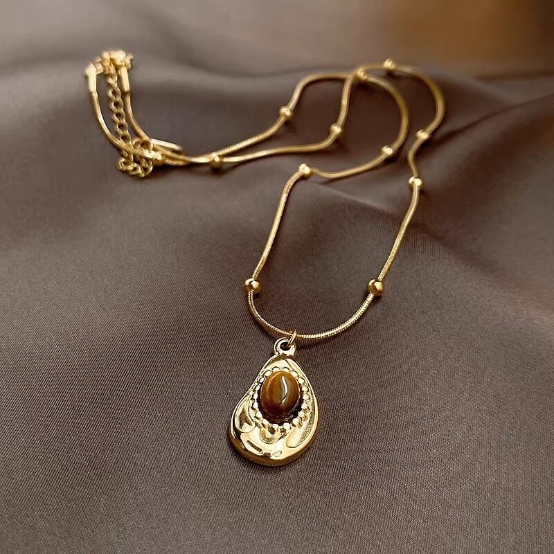 Amber Stone Necklace Retro Irregular Clavicle Chain Sweater