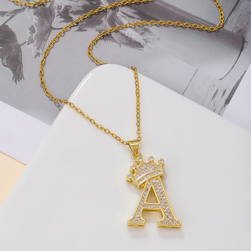 1PCS Fashionable Gold Diamond Crown Uppercase Letter Popular
