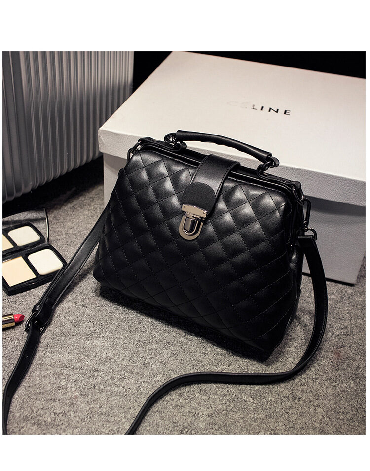 Leather bags new summer Lingge retro Doctor Bag