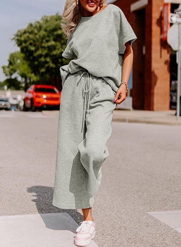 Solid Color Texture Casual Fashion Women's Wear Short-sleeved