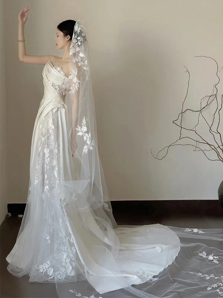 Satin Lace Wedding Veil Tube Top Fishtail Dress